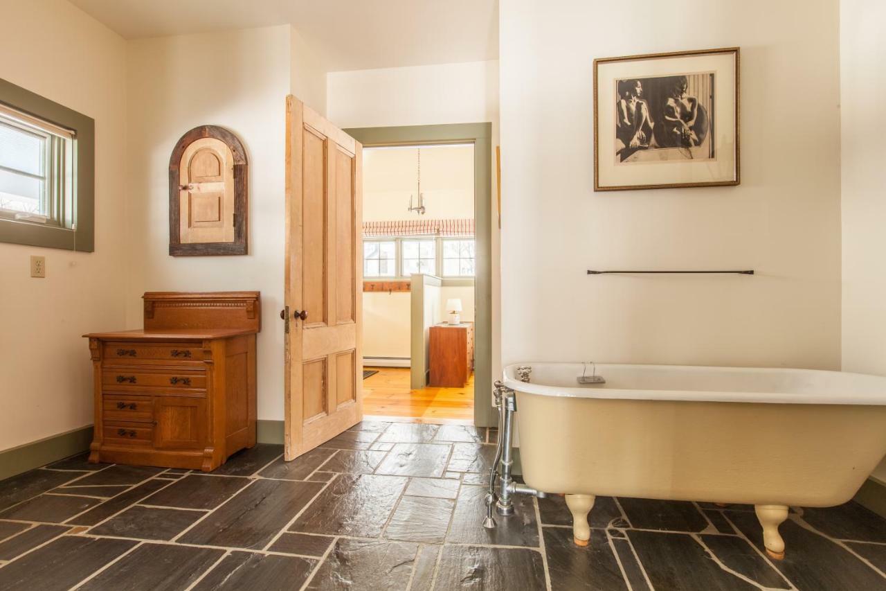 Whitford House And Twin View Barn Bed & Breakfast Addison ภายนอก รูปภาพ
